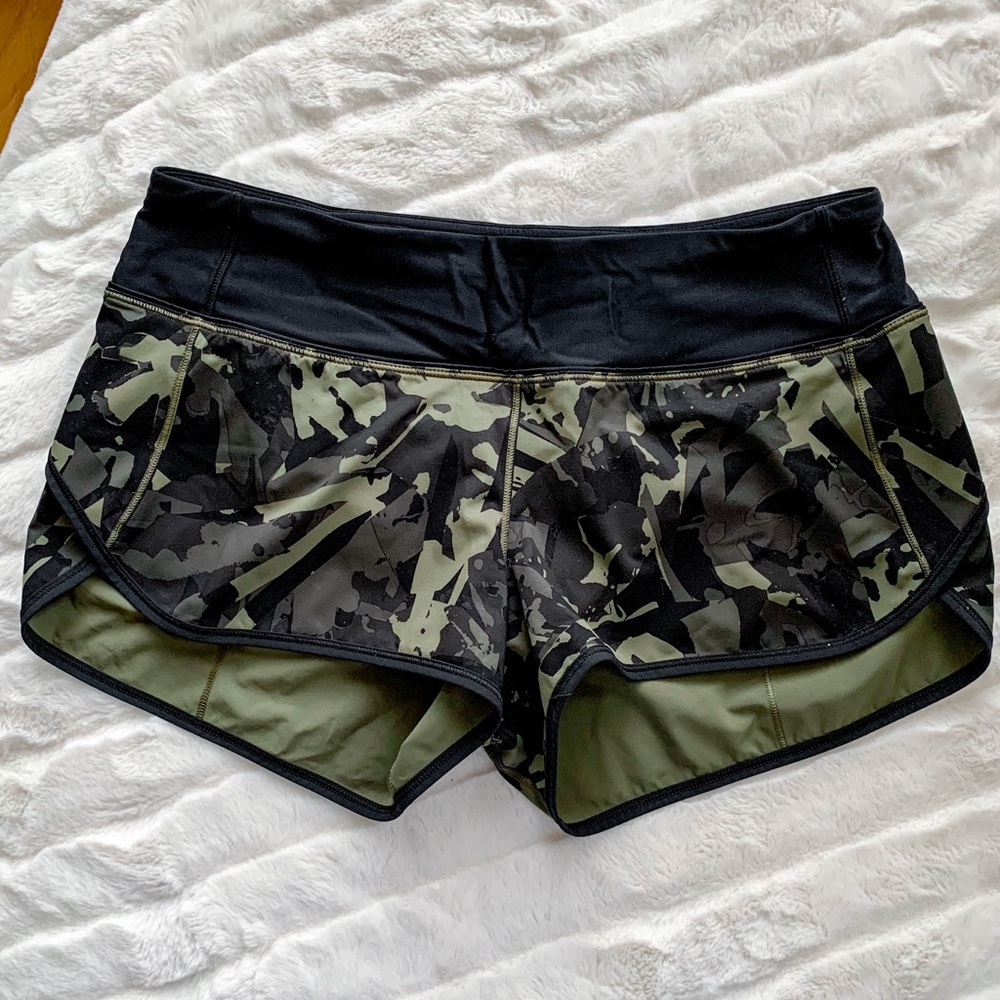 Lululemon Camo Shorts *waterproof*